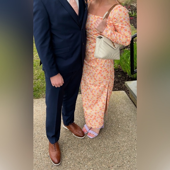 Elegant Floral Long Sleeve Dress - Picture 3 of 7